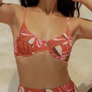 Stone Fox Swim Conch Top - Sz Small